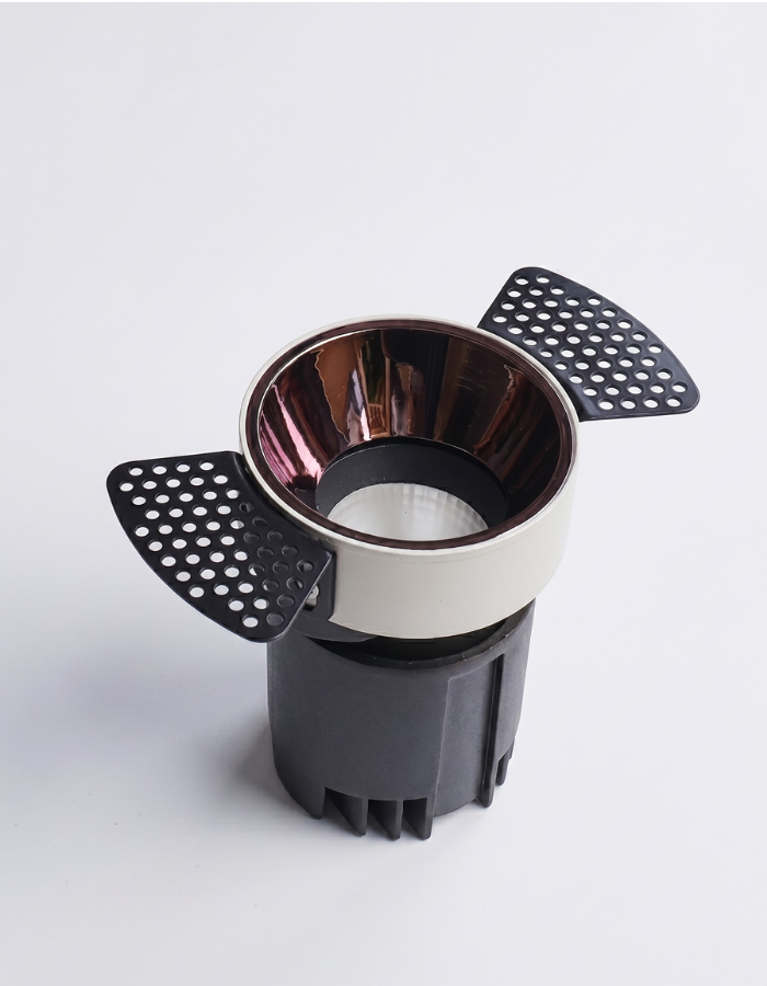 RECESSED TRIMLESS COB