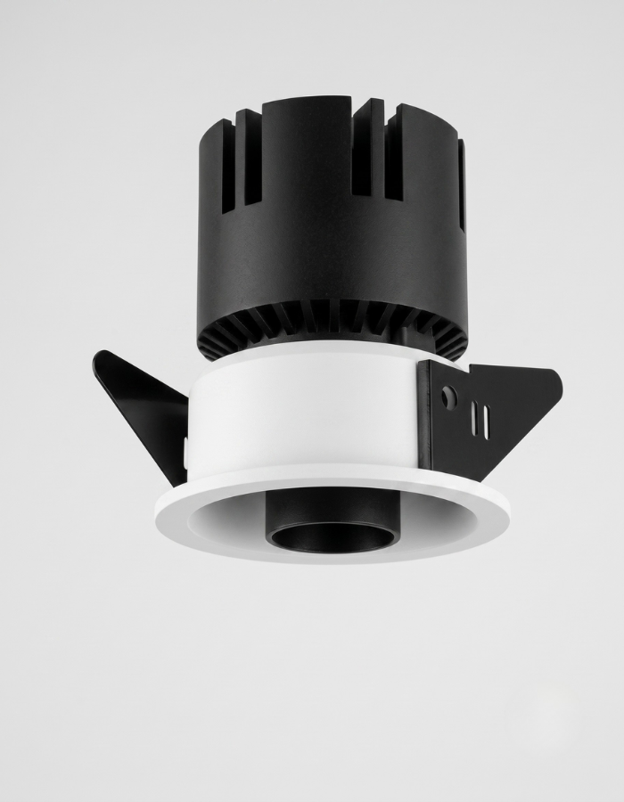 RECESSED PULLOUT COB
