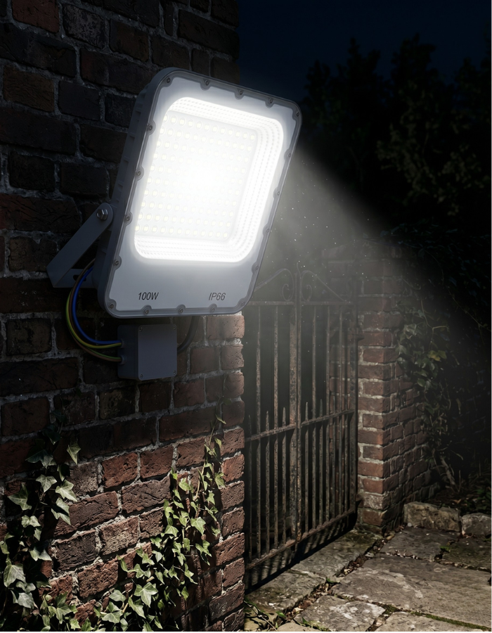 FLOOD LIGHTS hover